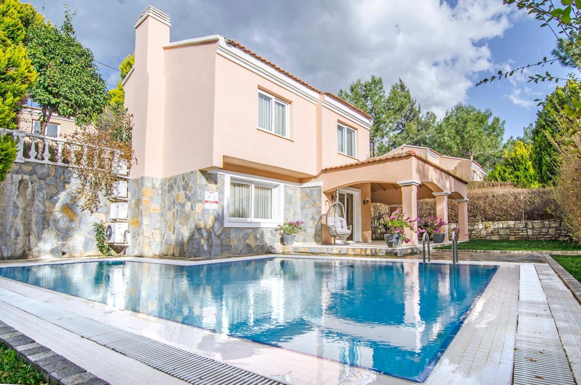 Pine Club Apart Hotel Kusadasi Bagian luar foto