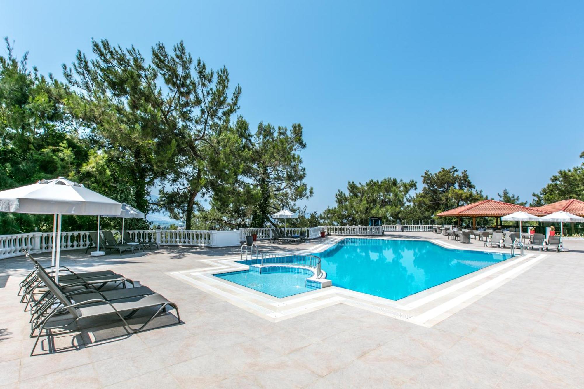 Pine Club Apart Hotel Kusadasi Bagian luar foto