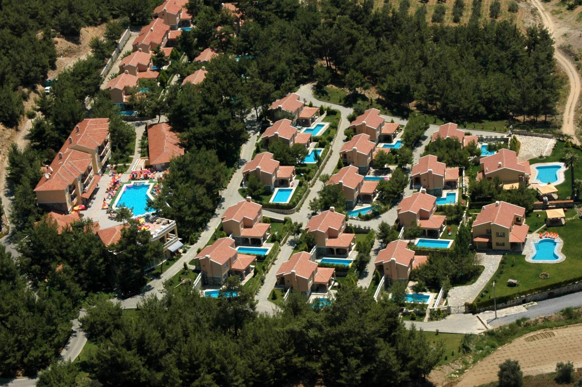 Pine Club Apart Hotel Kusadasi Bagian luar foto